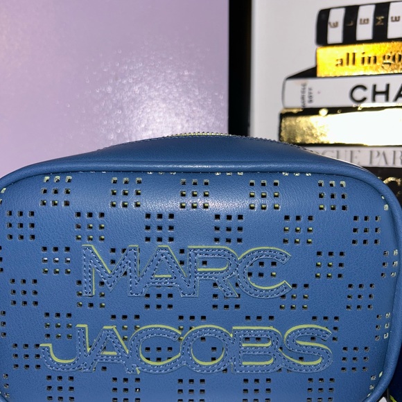 Marc Jacobs Camera Bag, Pre-loved - Picture 3 of 7